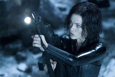 10 The Top 10 Hottest Vampire Babes of All Time!