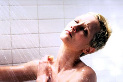 The 15 Worst Horror Remakes of All Time! 15 The 15 Worst Horror Remakes of All Time!