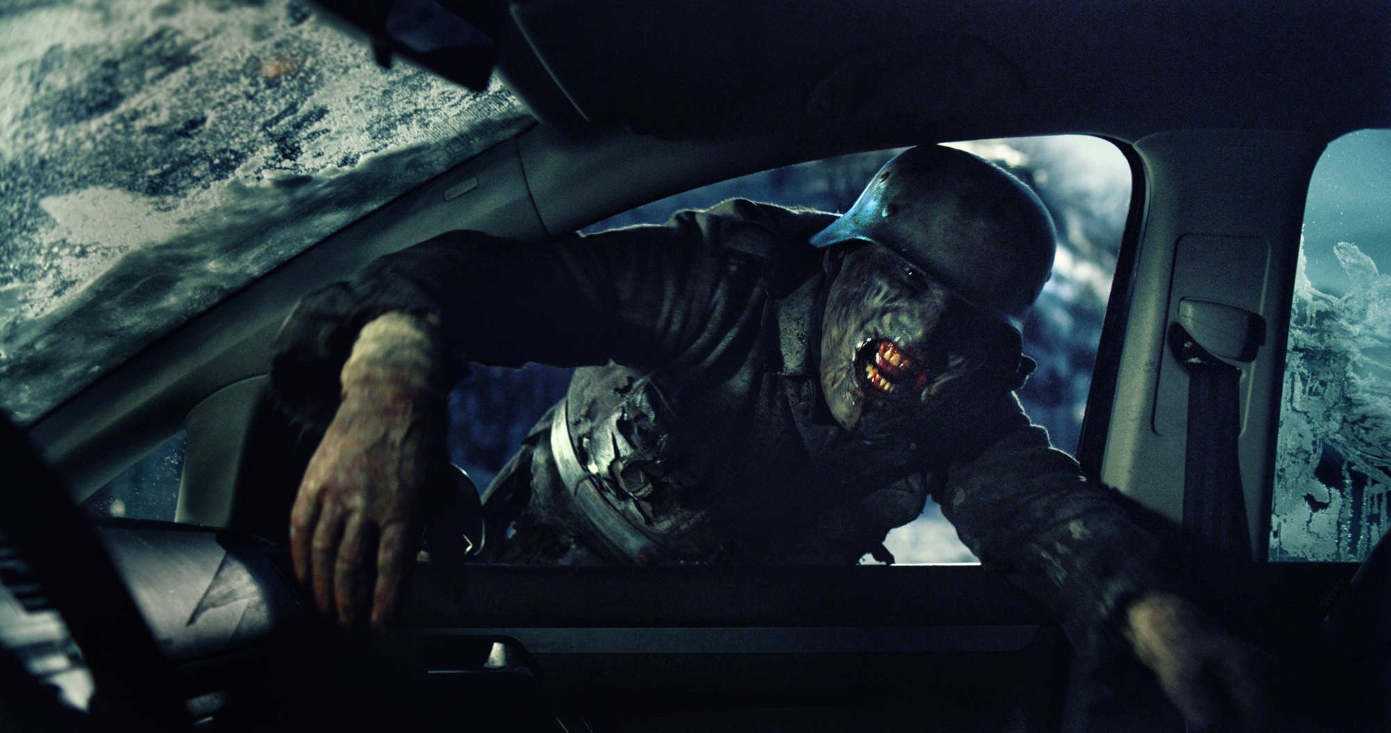 BD Review] 'Dead Snow: Red vs. Dead' Gratuitous and Extremely Violent! -  Bloody Disgusting