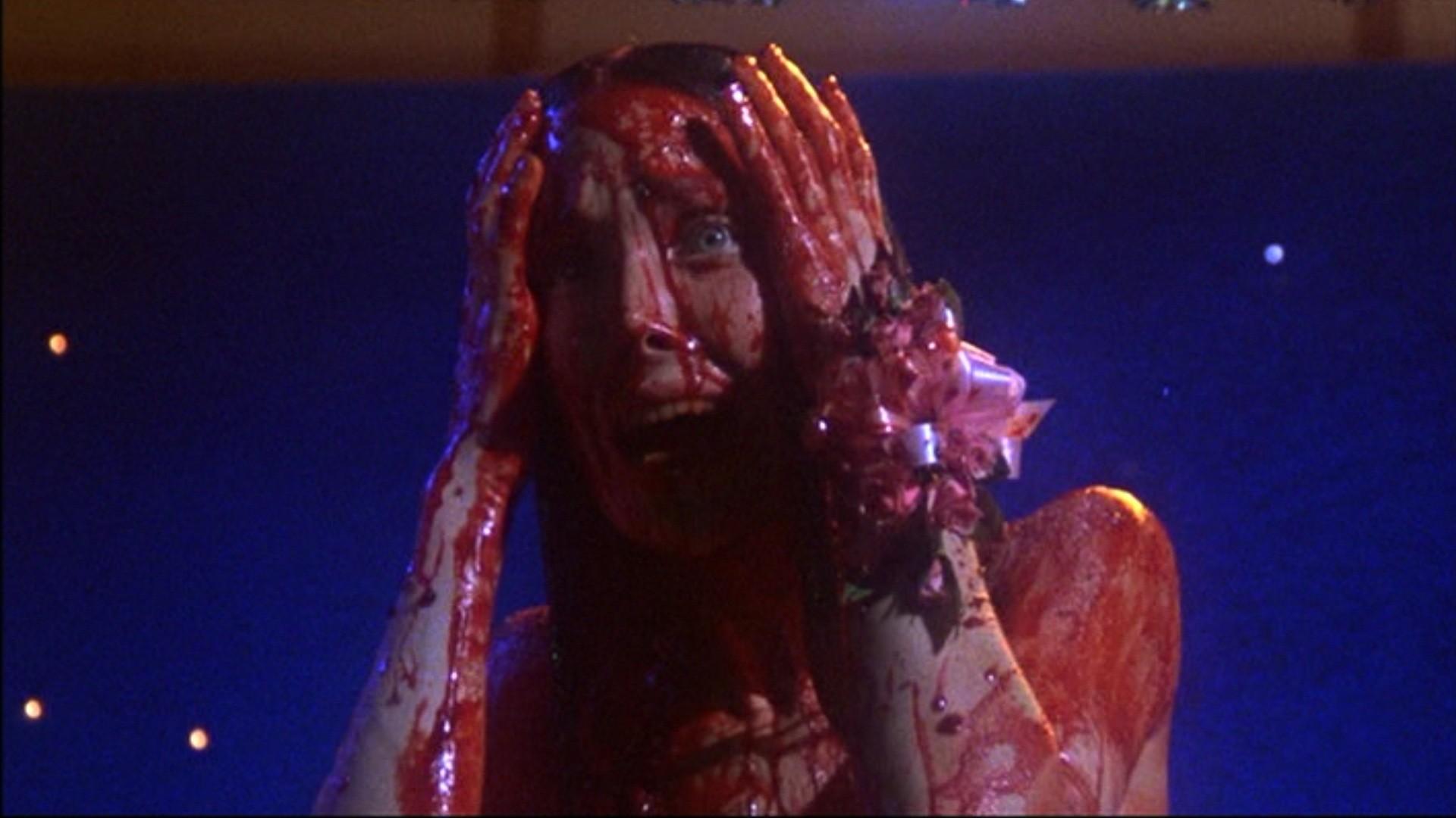 It's 'Carrie (1976)' vs 'Carrie (2013)' - Bloody Disgusting