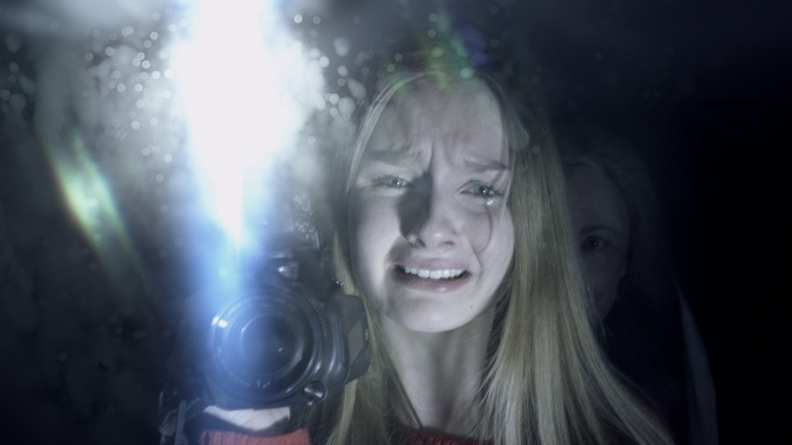 The Visit' Deleted Scene Catches Intruder On Camera (Exclusive) - Bloody  Disgusting