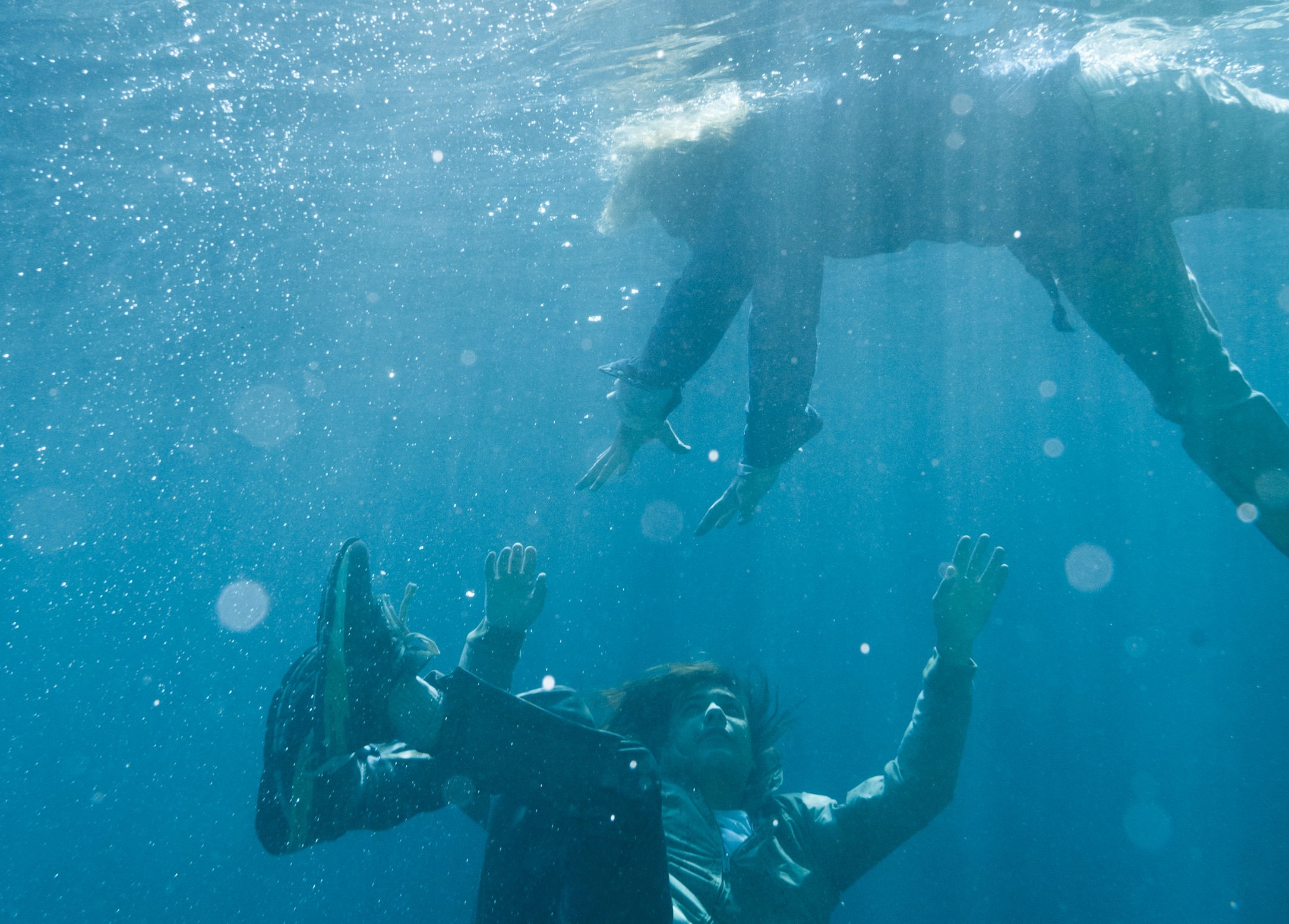 Infected - Fear The Walking Dead _ Season 2, Episode 01 - Photo Credit: Richard Foreman, Jr/AMC