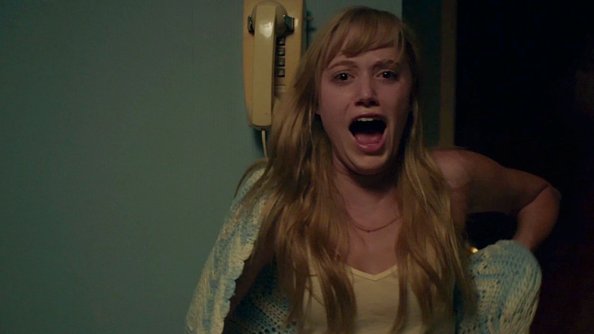 It Follows' Breakout Maika Monroe Joins Neil Jordan's 'The Widow' - Bloody  Disgusting