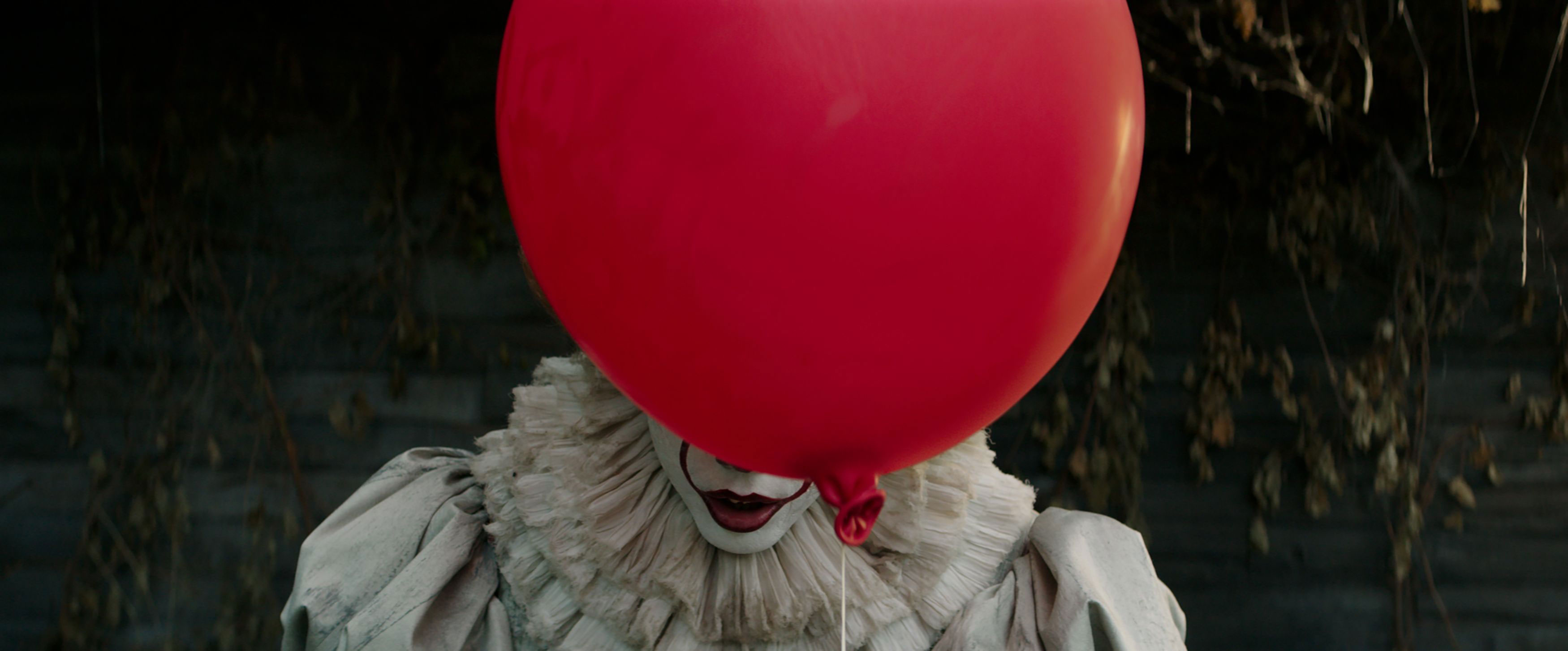 Creepy 'IT' Poster Offers Up a Balloon; Trailer Tomorrow! - Bloody  Disgusting