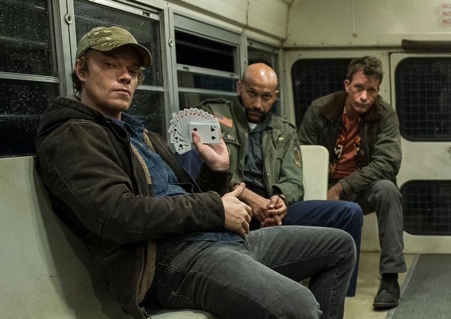 First Look at Thomas Jane in New 'The Predator' Cast Photo - Bloody  Disgusting