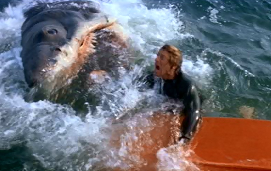 The Scariest Moment in 'Jaws' is Still Pure Nightmare Fuel - Bloody  Disgusting