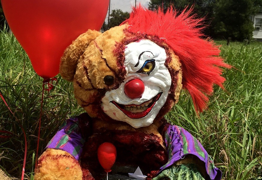 This Custom Made Pennywise Teddy Bear is the Coolest - Bloody Disgusting