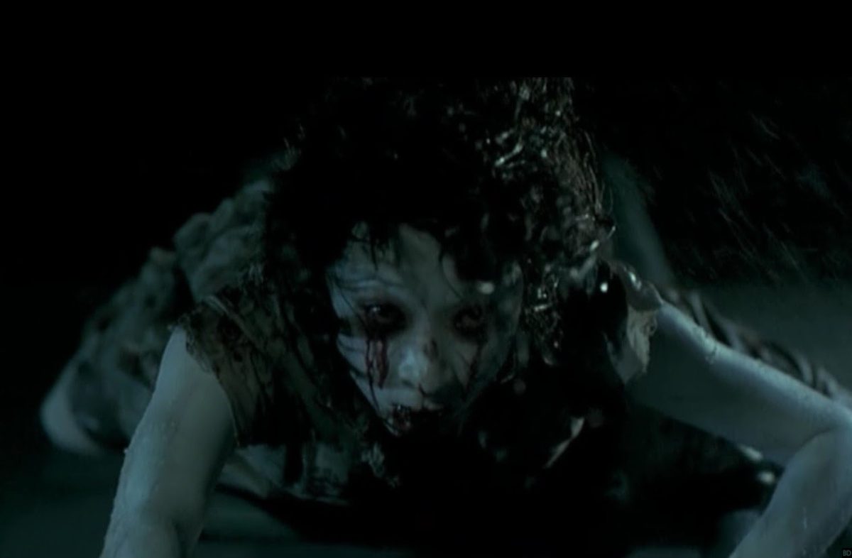 Fatal Frame: Chilling Thai Horror Film 'Shutter' Turns 15 - Bloody  Disgusting