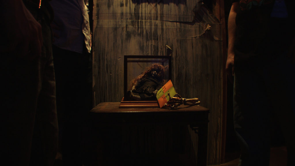 'Anna' is Clearly a Ripoff of 'Annabelle' [Trailer] - Bloody Disgusting