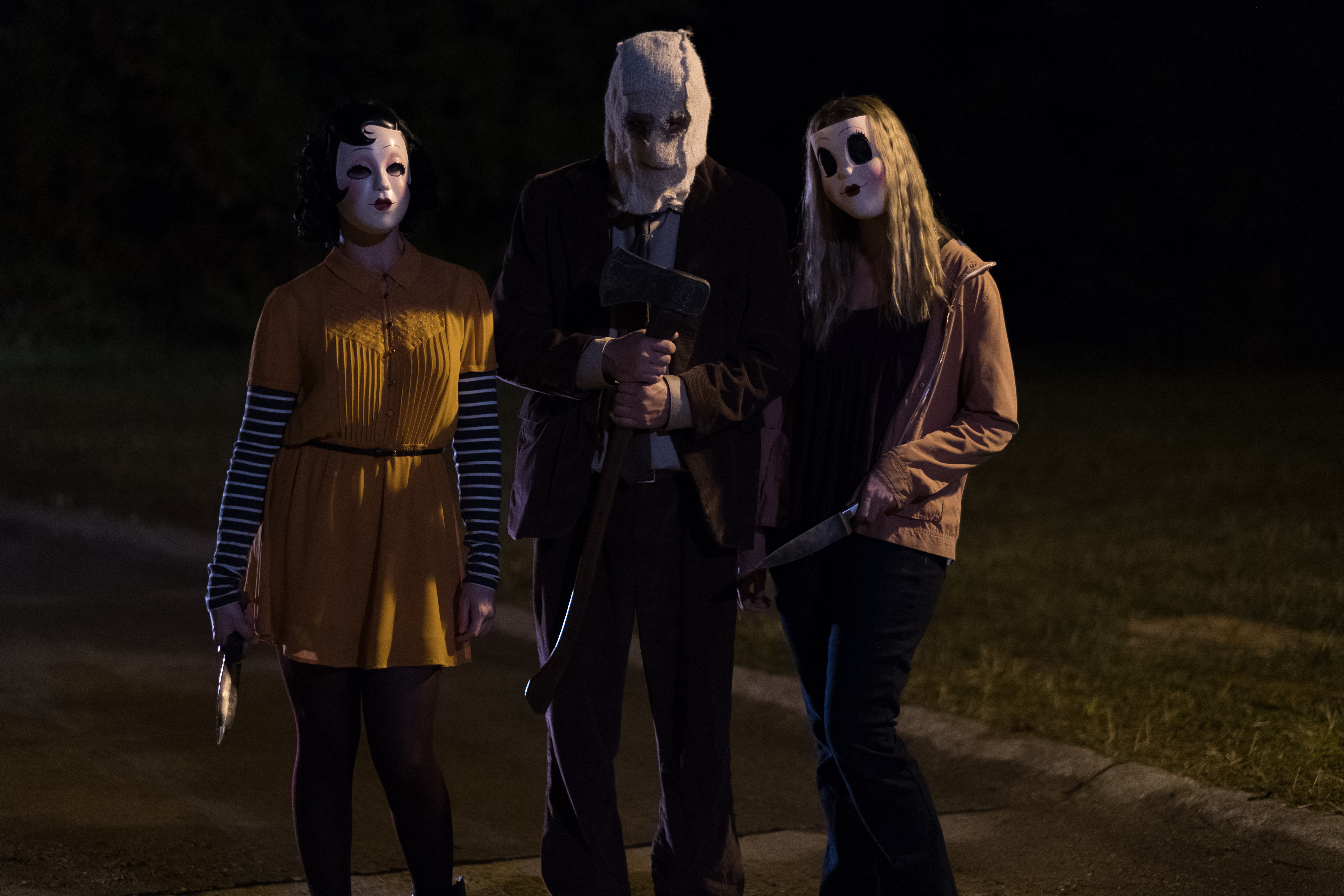 Behind the Masks: Meet the Killers of 'The Strangers: Prey at Night' -  Bloody Disgusting