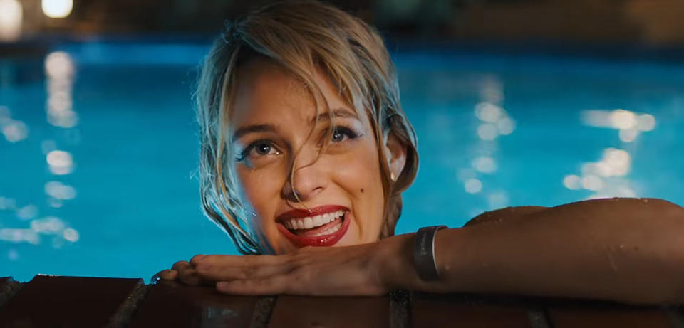 It Follows' Director's 'Under the Silver Lake' Gets Bumped Back Six Months  - Bloody Disgusting