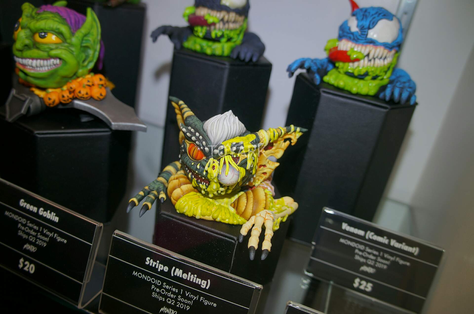 Mondo Shows Off More 'Mondoids' Vinyl Toys; 'Jurassic Park' and