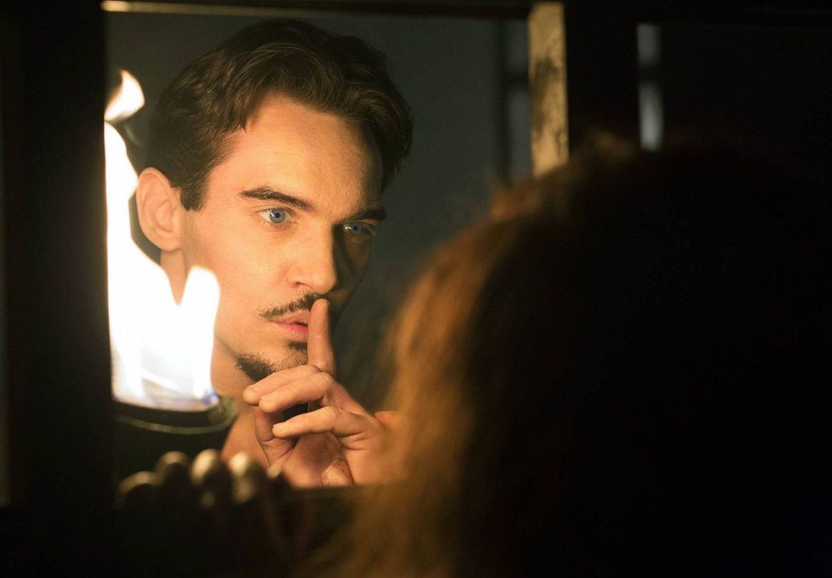 Jonathan Rhys Meyers Moves Into Hide And Seek Remake Bloody Disgusting Jonathan Rhys Meyers Moves Into Hide And Seek Remake Bloody Disgusting