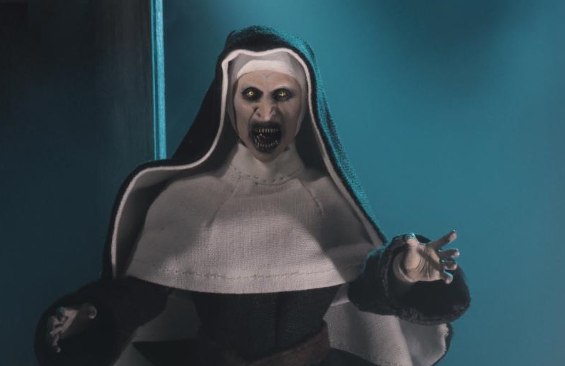 the nun valak figure