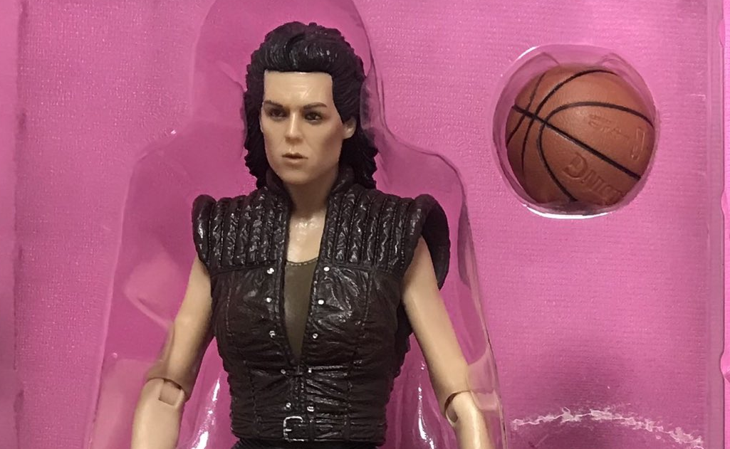 NECA Previews Ripley Figure from 'Alien Resurrection,' Which Includes a  Basketball! - Bloody Disgusting