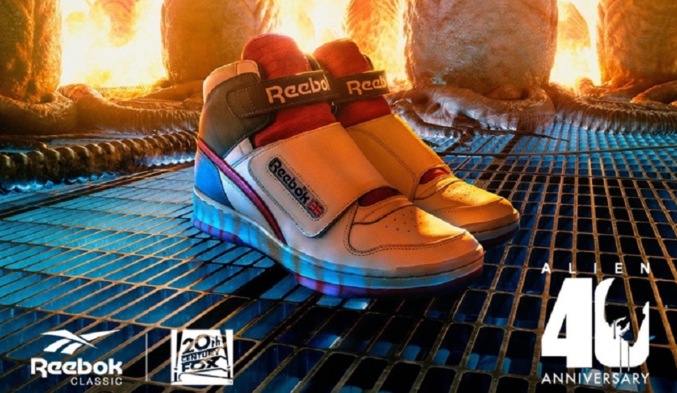 Desagradable pistola Idear Full Details On the "Alien Day" Release of Reebok's Brand New "Alien  Stompers" Shoes! - Bloody Disgusting