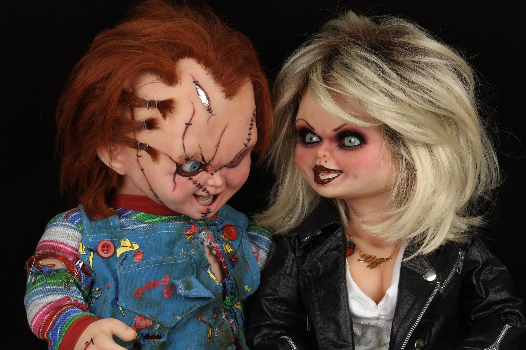 Life-Size, Screen Accurate Replica Dolls Of Chucky And Tiffany Are On The  Way From Neca! - Bloody Disgusting