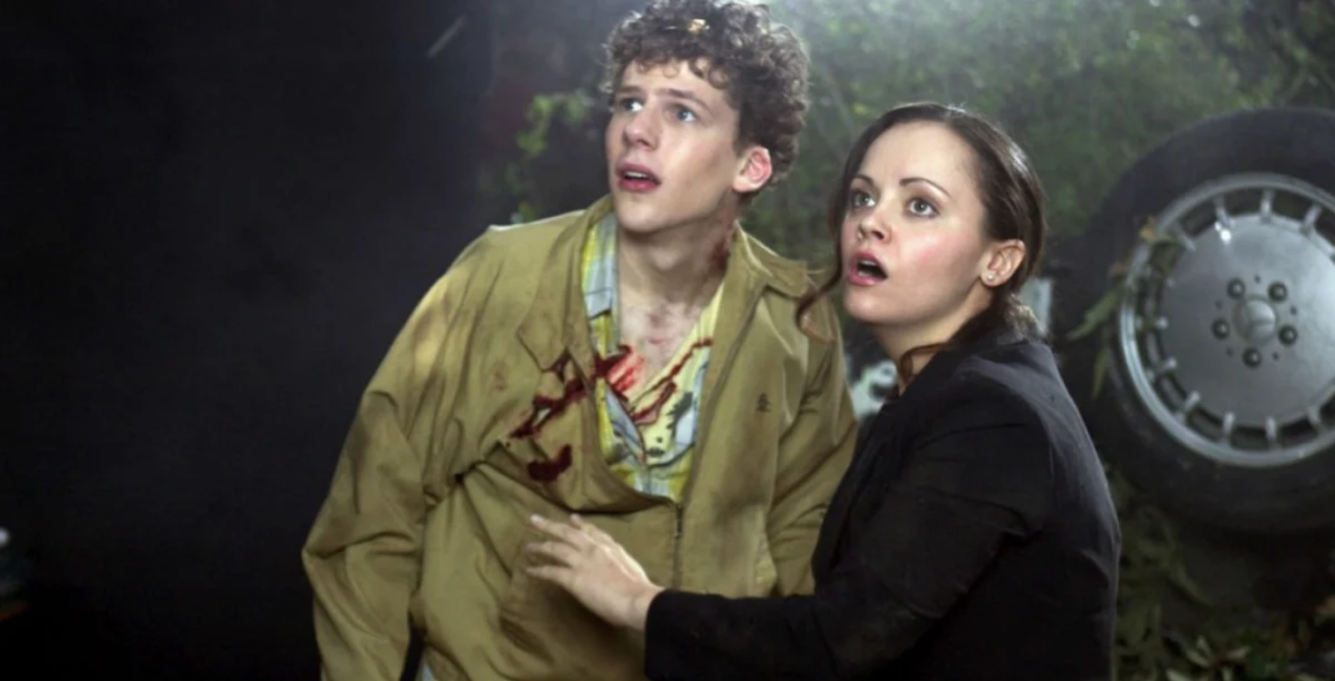 Interview] Jesse Eisenberg Recalls the Troubled Production of Wes Craven's  'Cursed' - Bloody Disgusting