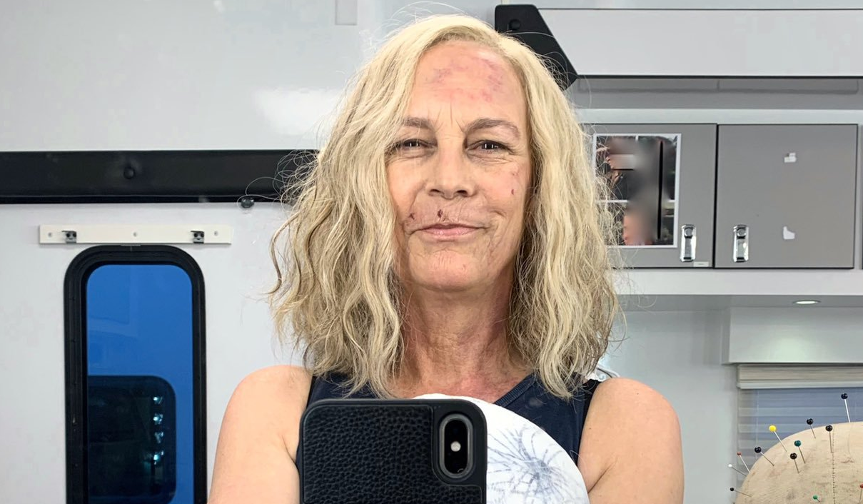 Jamie Lee Curtis Shares First Behind the Scenes Photo on the Set of  'Halloween Kills' - Bloody Disgusting