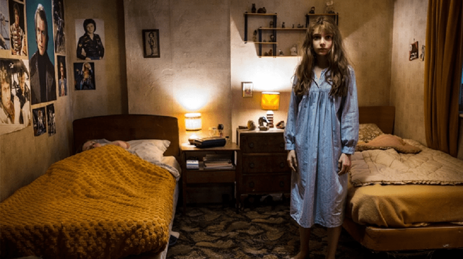 Netflix Makes the Call for "Red Rose", a Smartphone-Based Urban Legend  Horror Story - Bloody Disgusting