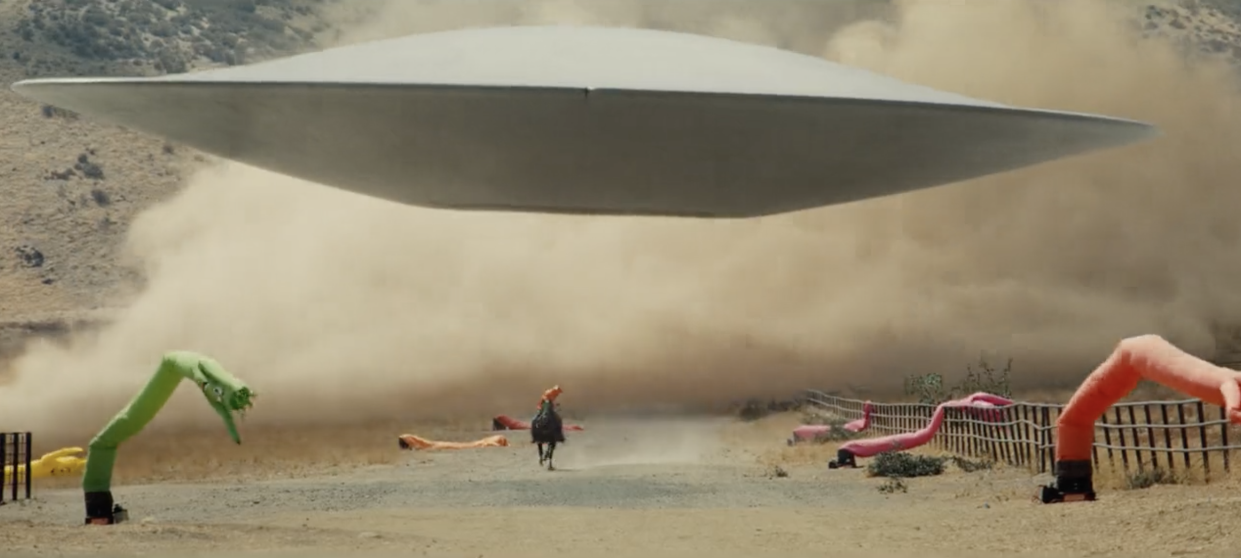 New TV Spot for Jordan Peele's 'Nope' Fully Reveals a UFO! [Video]