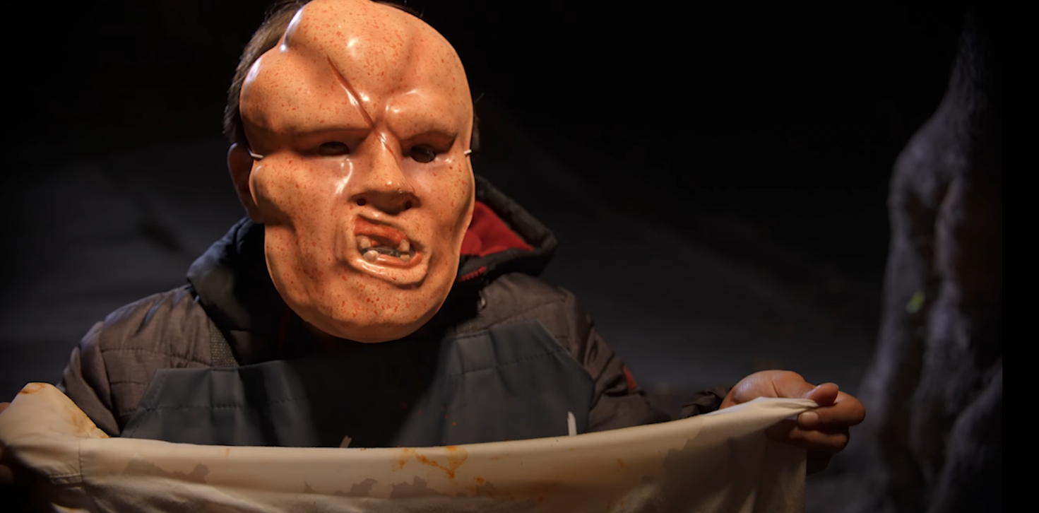 Halloween Costume Cruelty': Watch 'Hatchet' Director Adam Green's New Short  Film - Bloody Disgusting