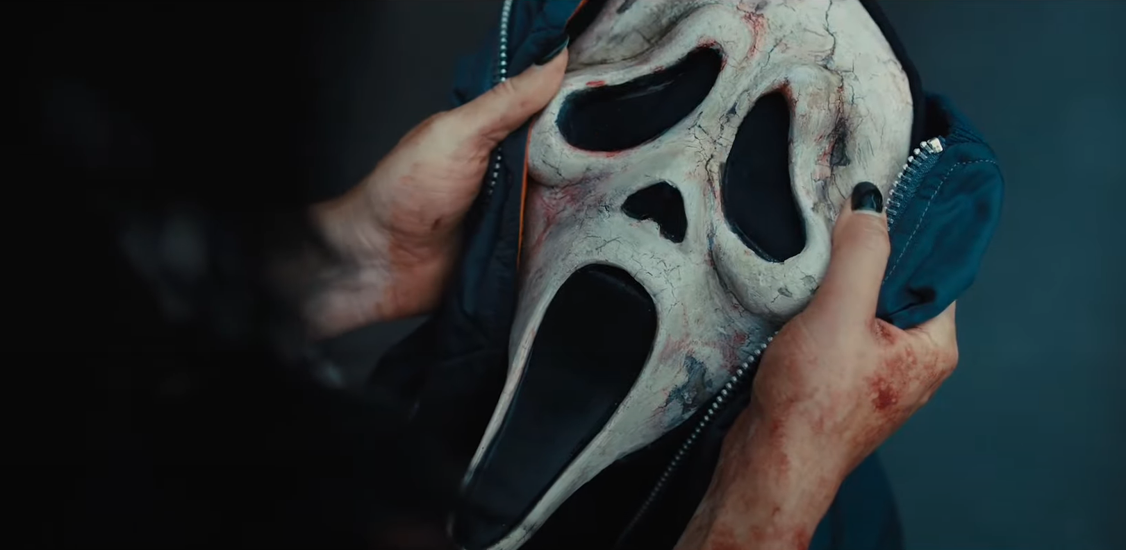 Ghost Face® Deluxe Aged Movie Edition- Scream VI