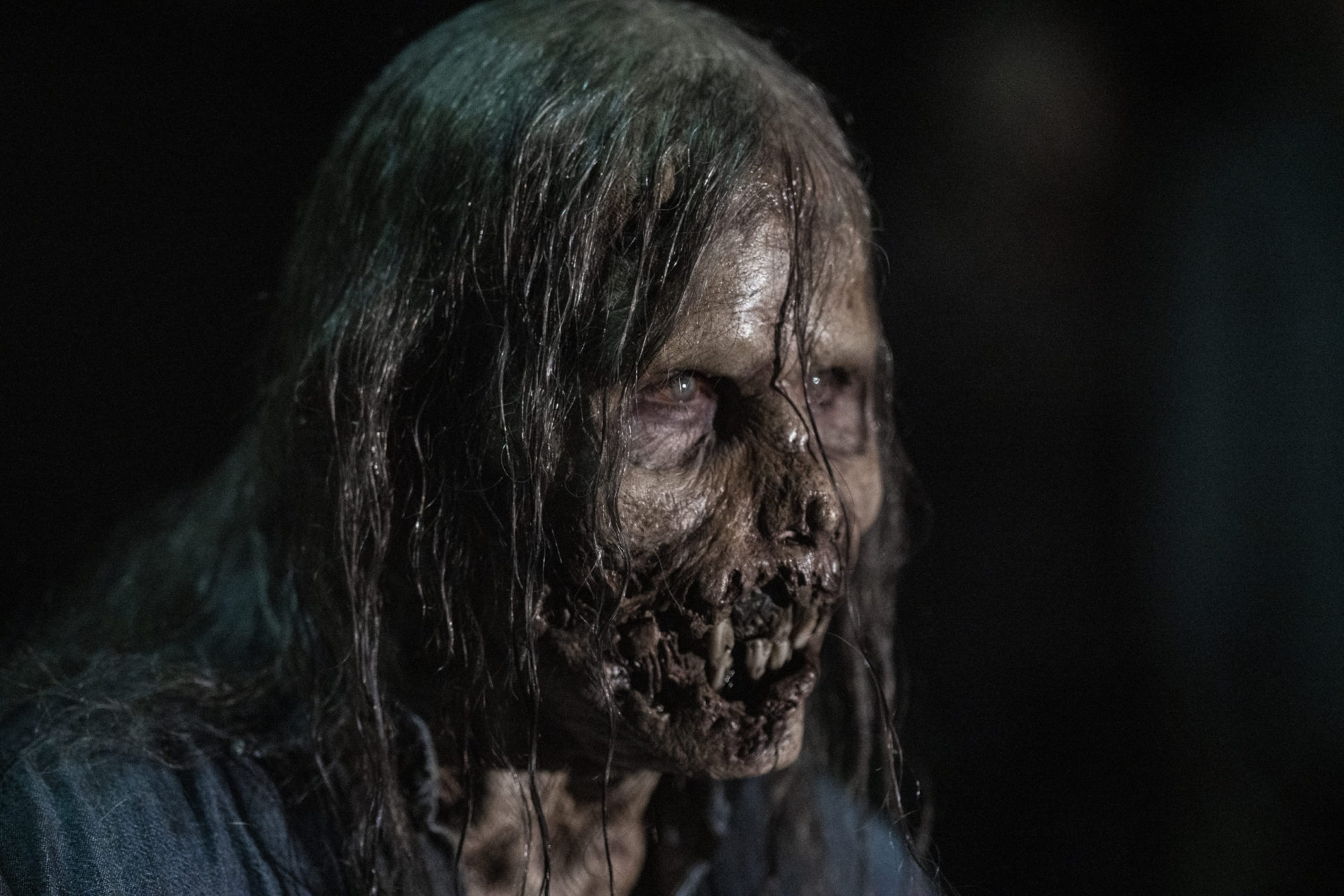 The Walking Dead: Dead City” Review - Slow Start for NYC Spinoff Shows  Promise for an Intriguing Future - Bloody Disgusting