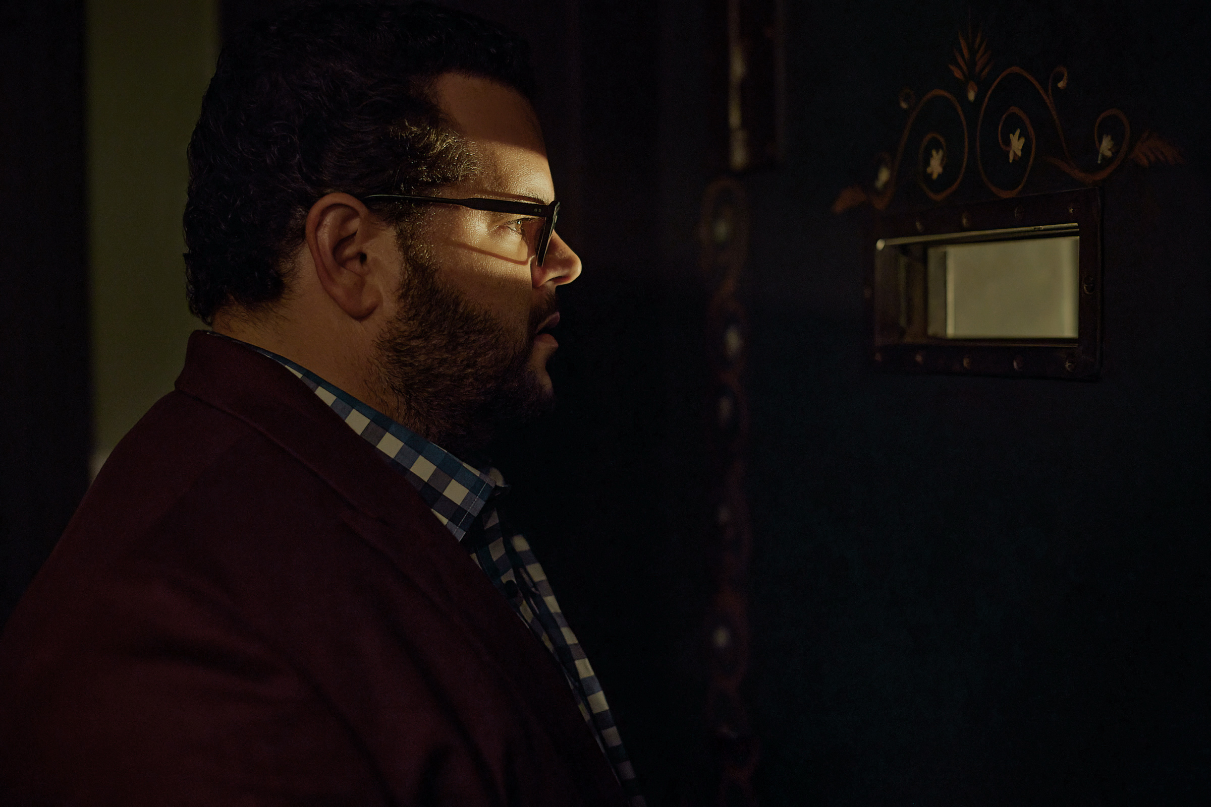 Wolf Like Me Clip - Josh Gad