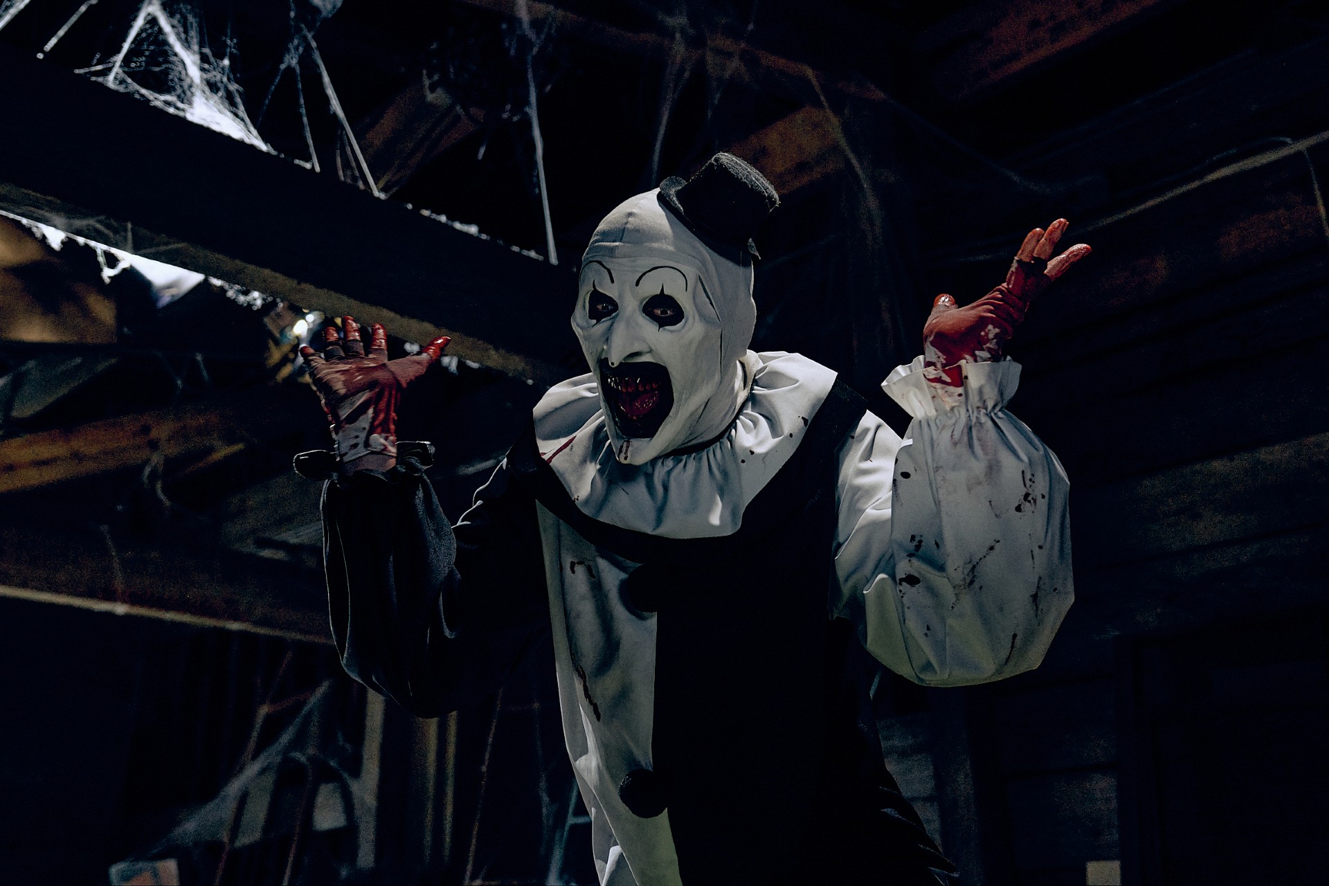 TERRIFIER 3 Photo Courtesy of Courtesy of Dark Age Cinema and Bloody Disgusting. Photog: Jesse Korman