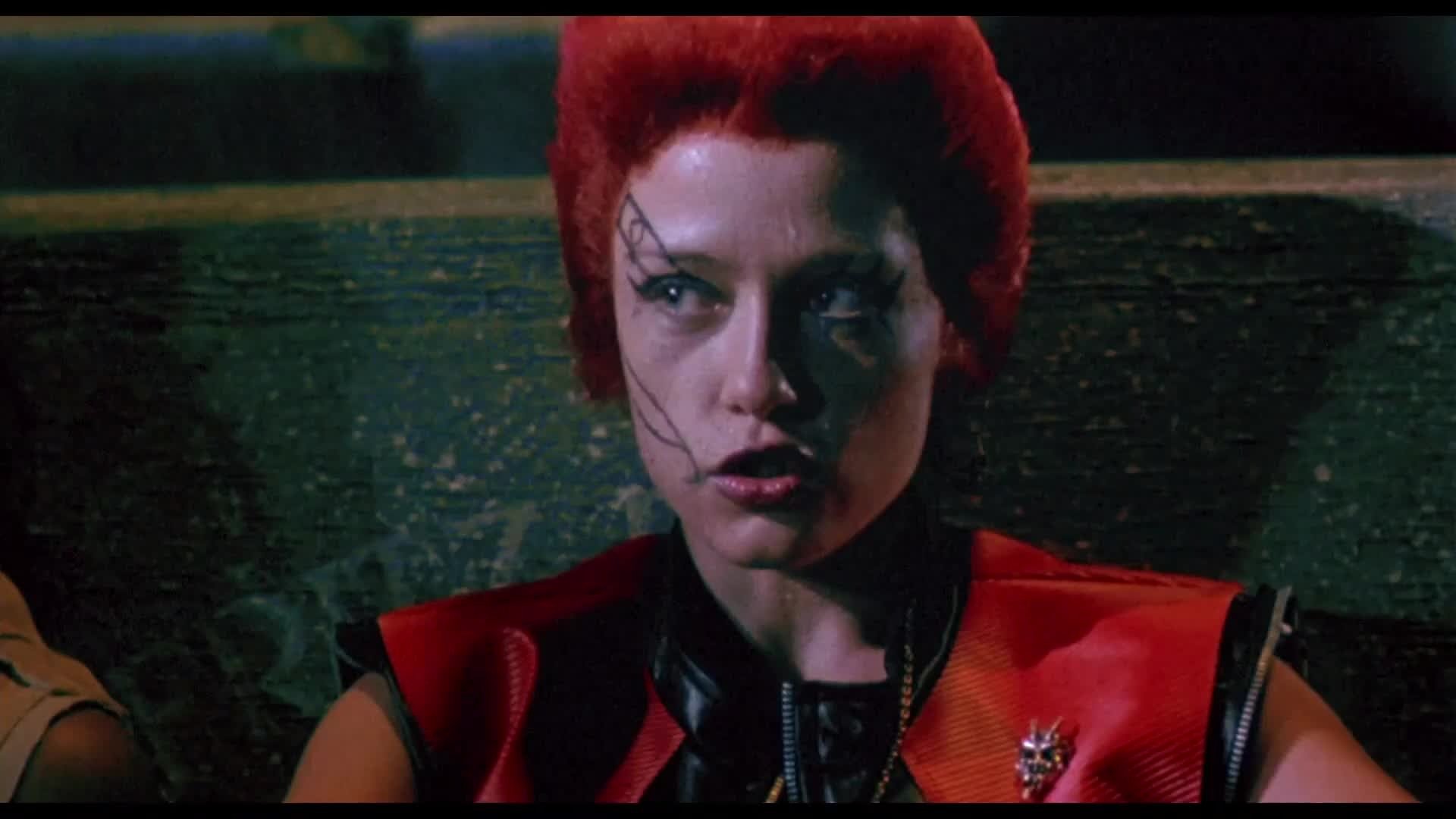 Olga Shuvalova porno filmlarda rol oynadi.